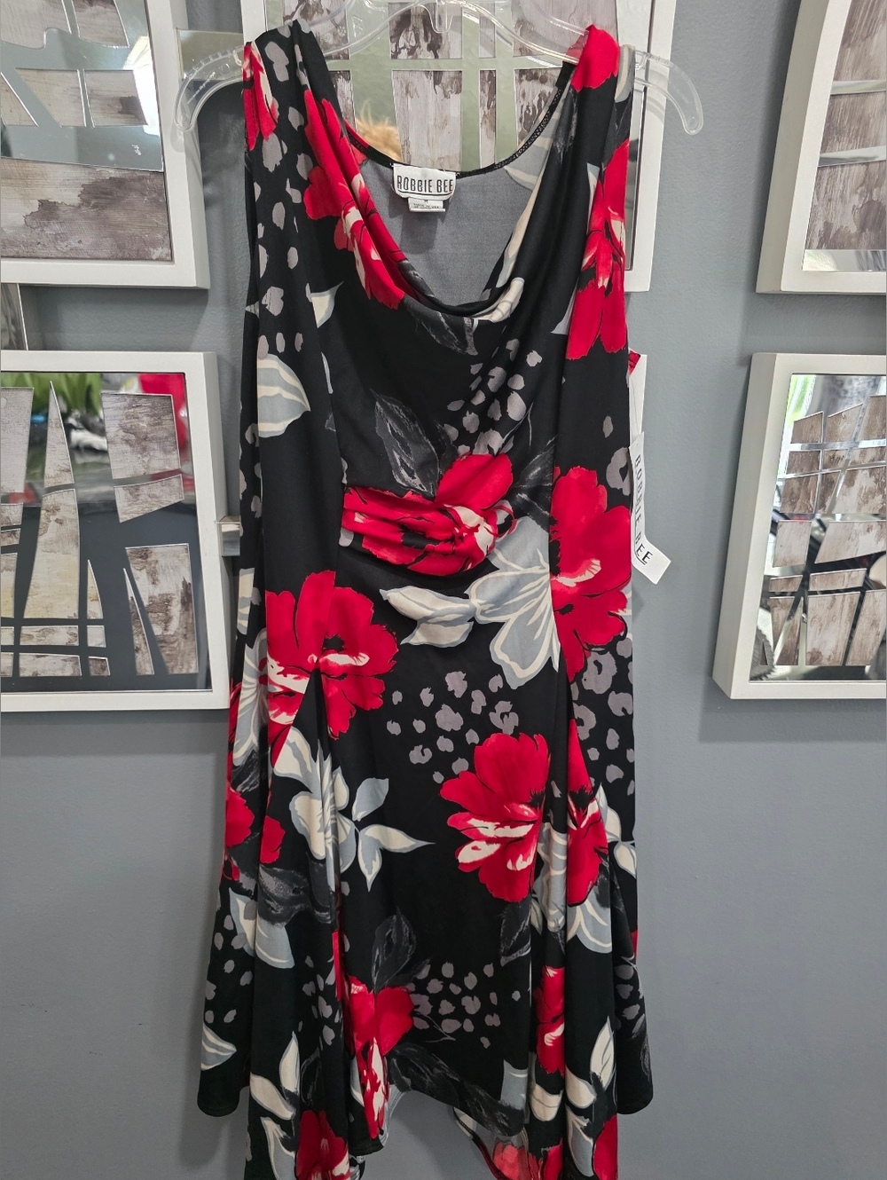 Black & Red Floral Sleeveless Dress - Picture 2 of 3